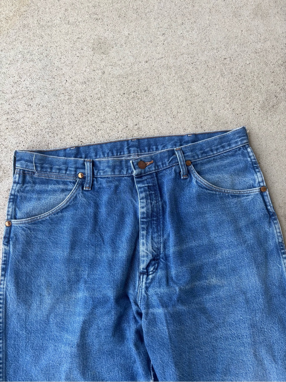 Vintage 90s Wrangler 31MWZ Made in USA Distressed Denim Jeans 36x30.5 High Rise - Picture 2 of 11